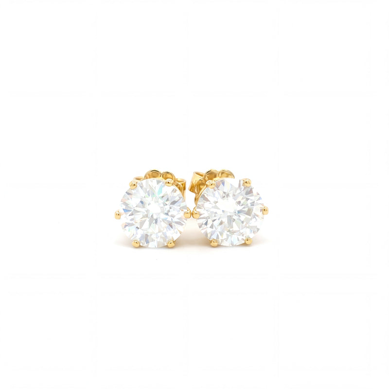 Luxe Brilliant Stud Earrings with Six Prongs