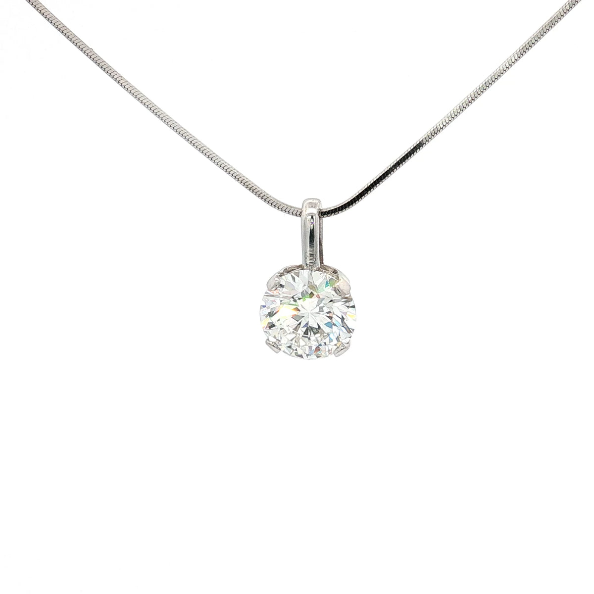 The Everyday Pendant in Lab Grown Diamonds