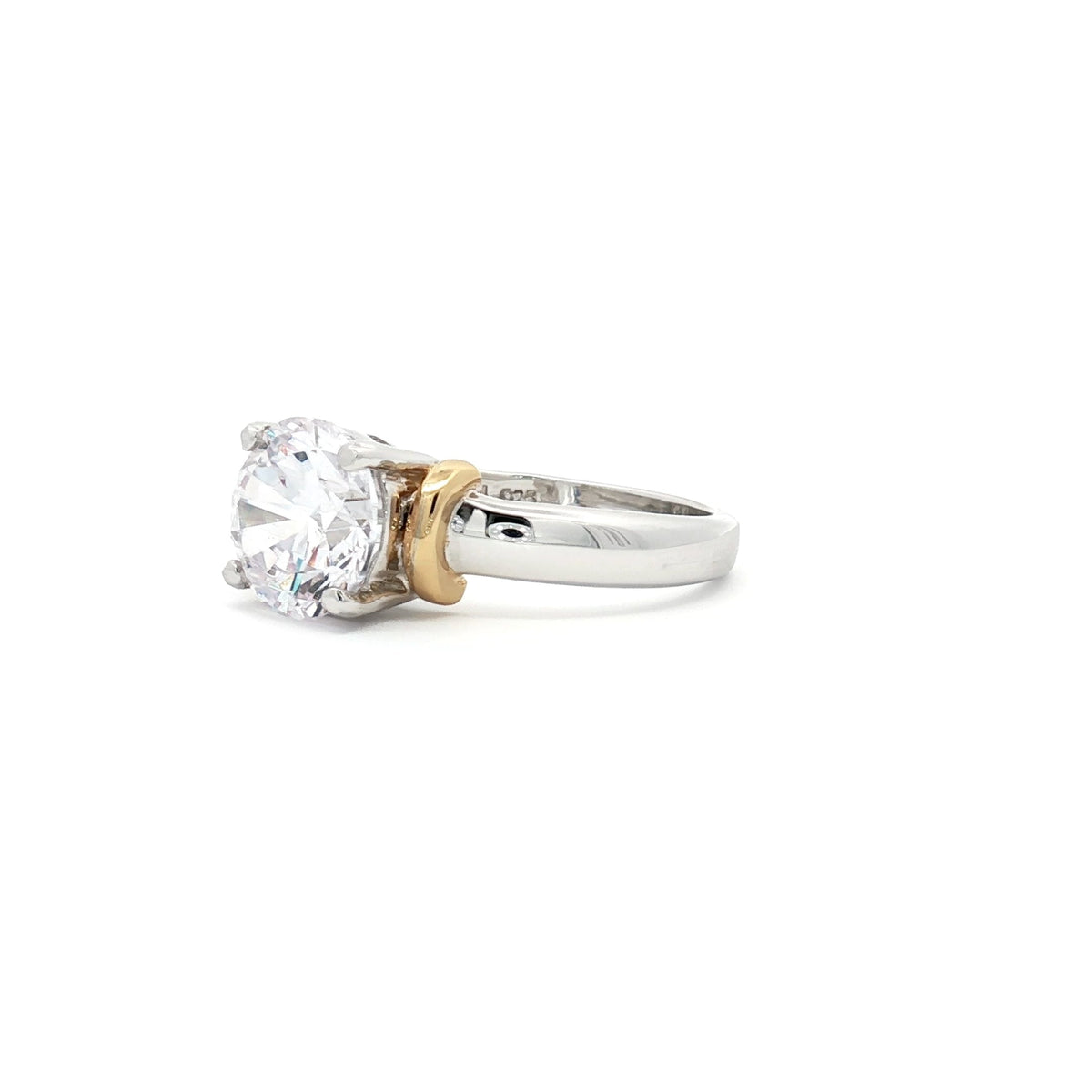 Brilliant Cut Solitaire Ring with side bars