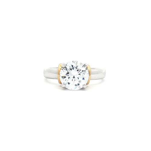 Brilliant Cut Solitaire Ring with side bars