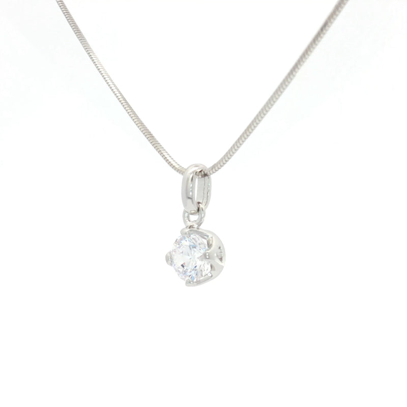 The Petite Solitaire Pendant