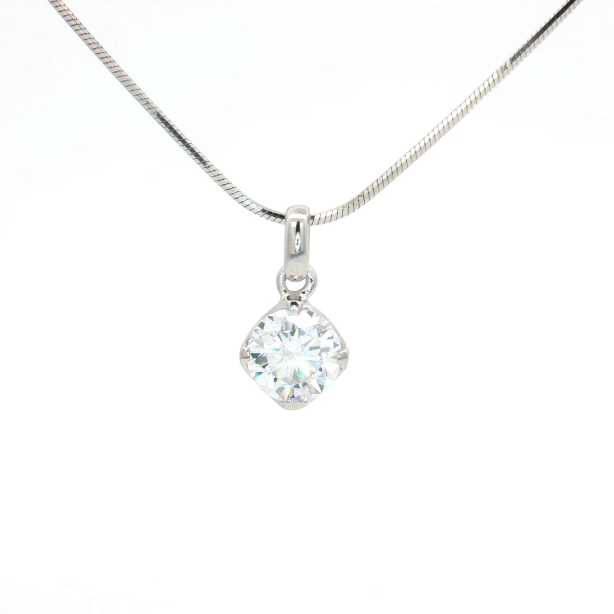 The Solitaire Pendant