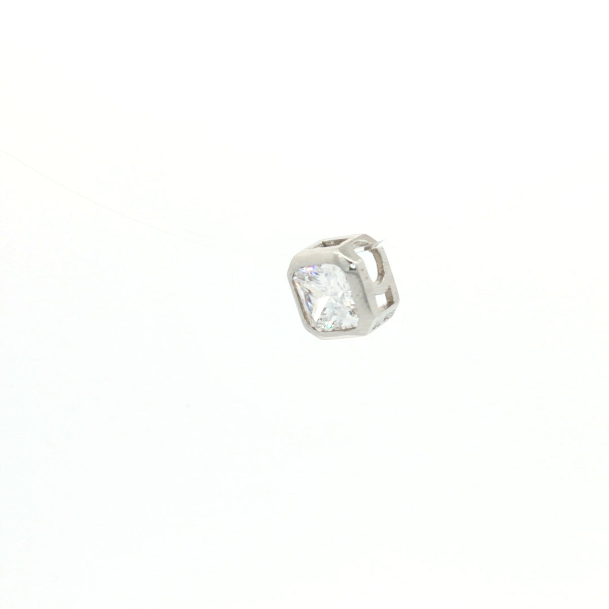Princess Cut Floating Diamond