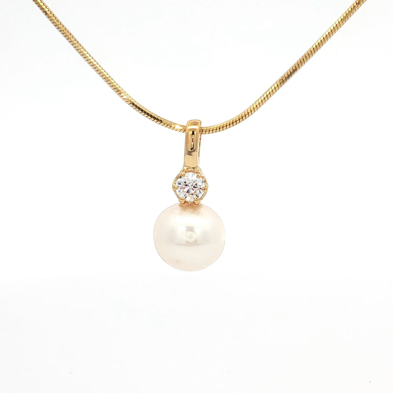 The Pearl Pendant
