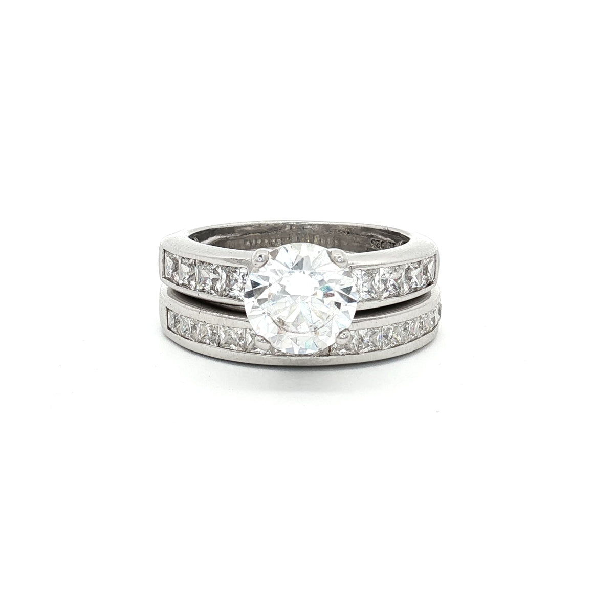 Brilliant Cut Solitaire Ring with Princess Cut Channel Setting and Matching Band
