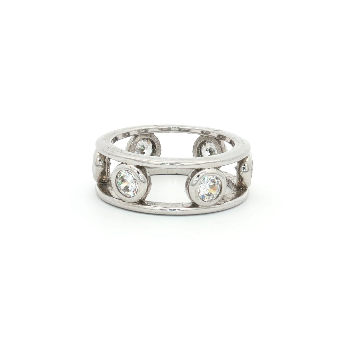 Bezel Set Open Frame Band