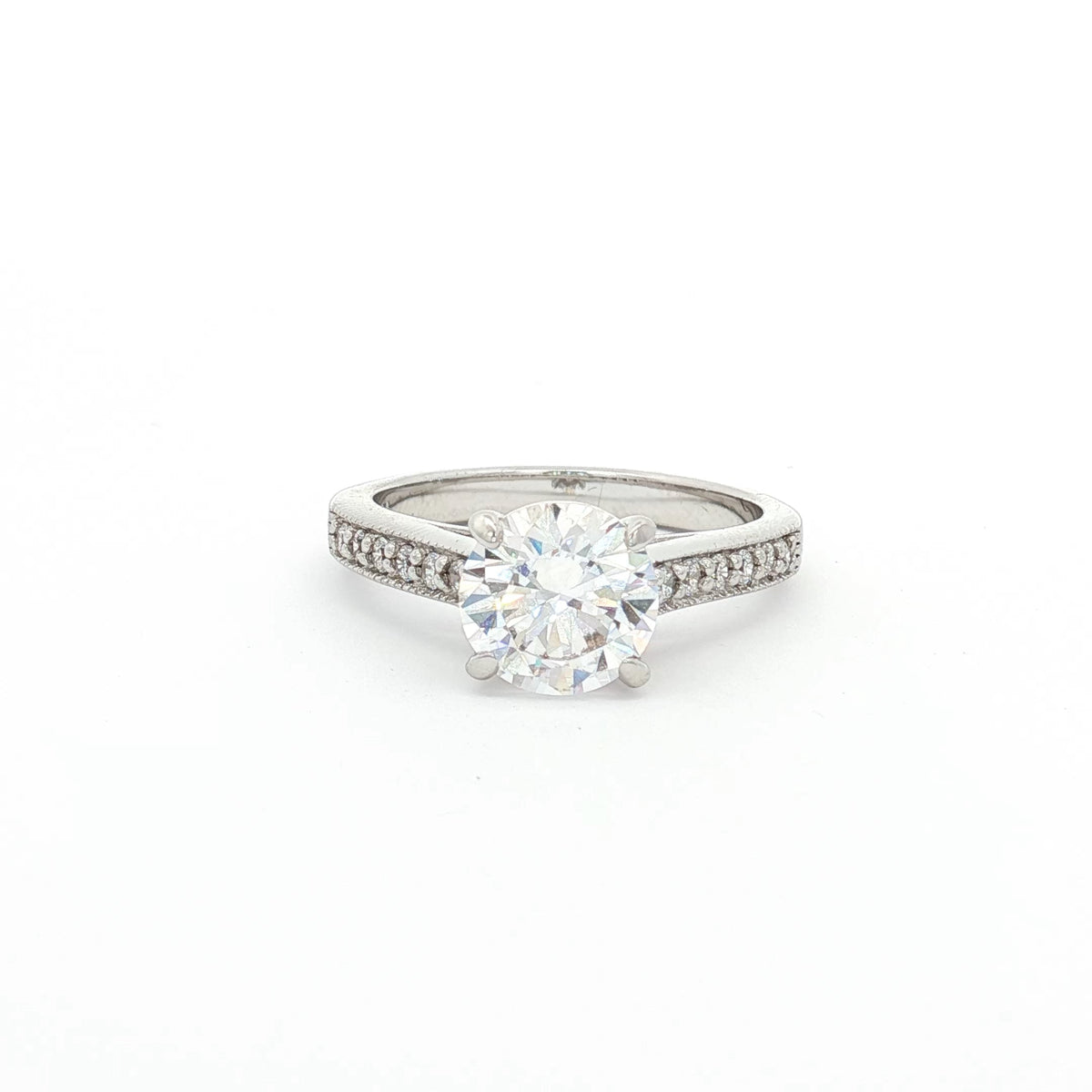 Brilliant Soliatire Ring with Milgrain Setting