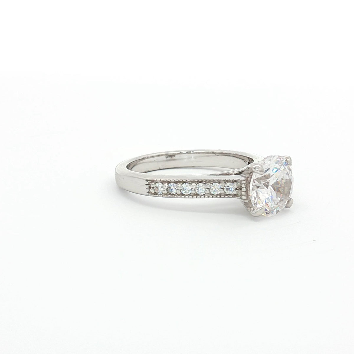 Brilliant Soliatire Ring with Milgrain Setting