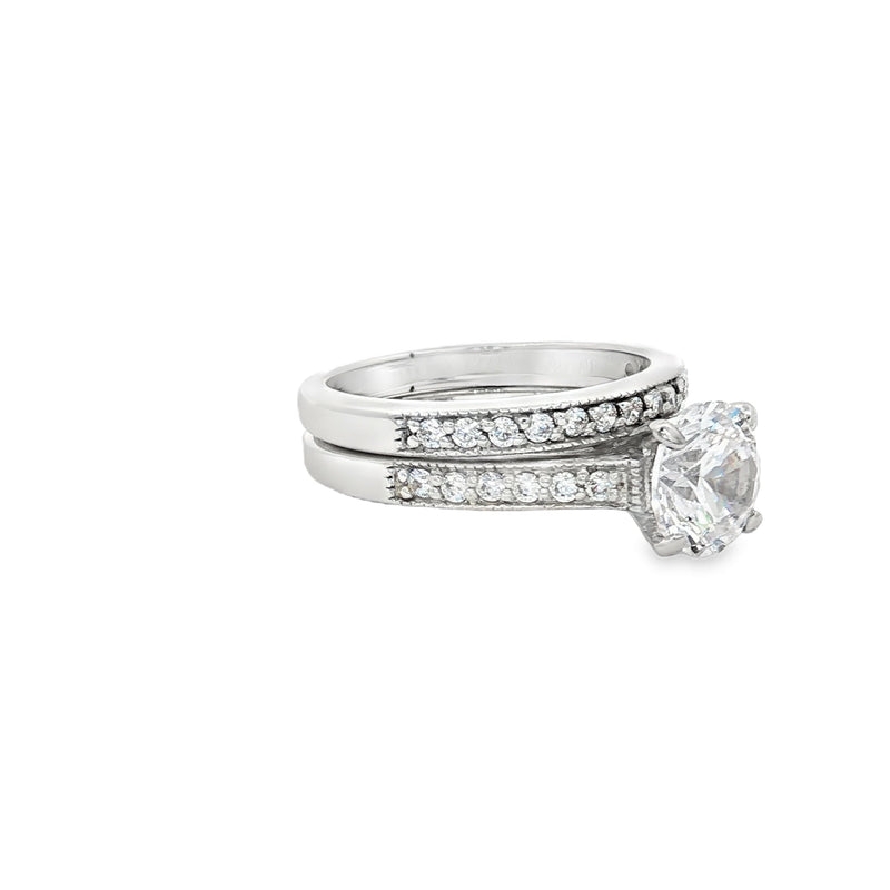 Brilliant Soliatire Ring with Milgrain Setting side Diamonds and Matching Half Eternity Band in Yellow