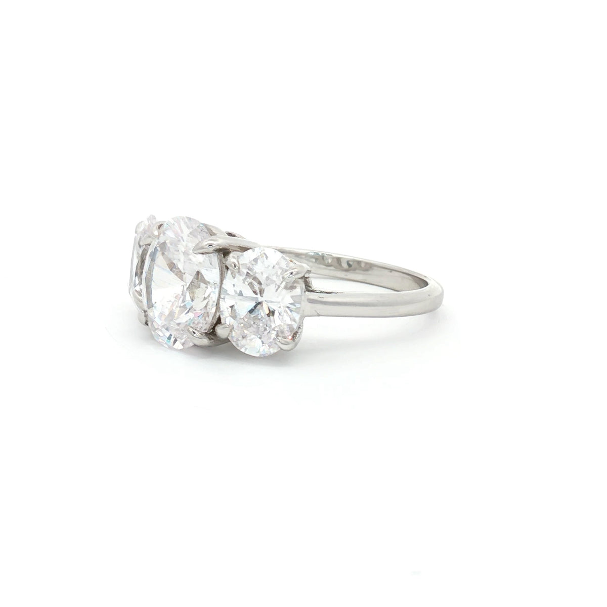 Large Three Stone Oval Ring