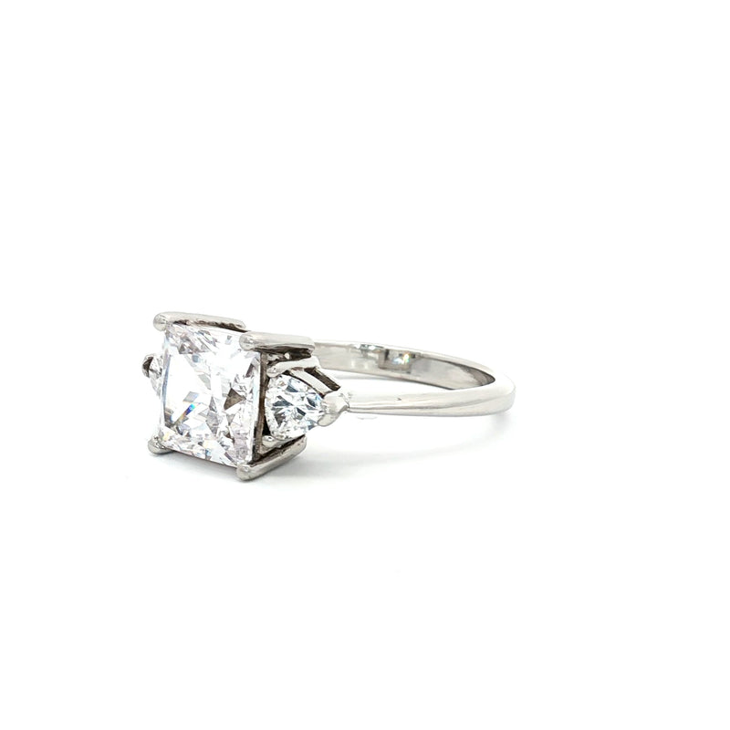 Princess Cut Ring with Trillion Side Stones